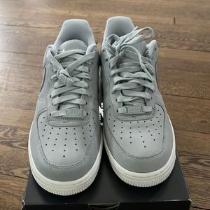 Womens Air Force 1 Premium size 9.5 New